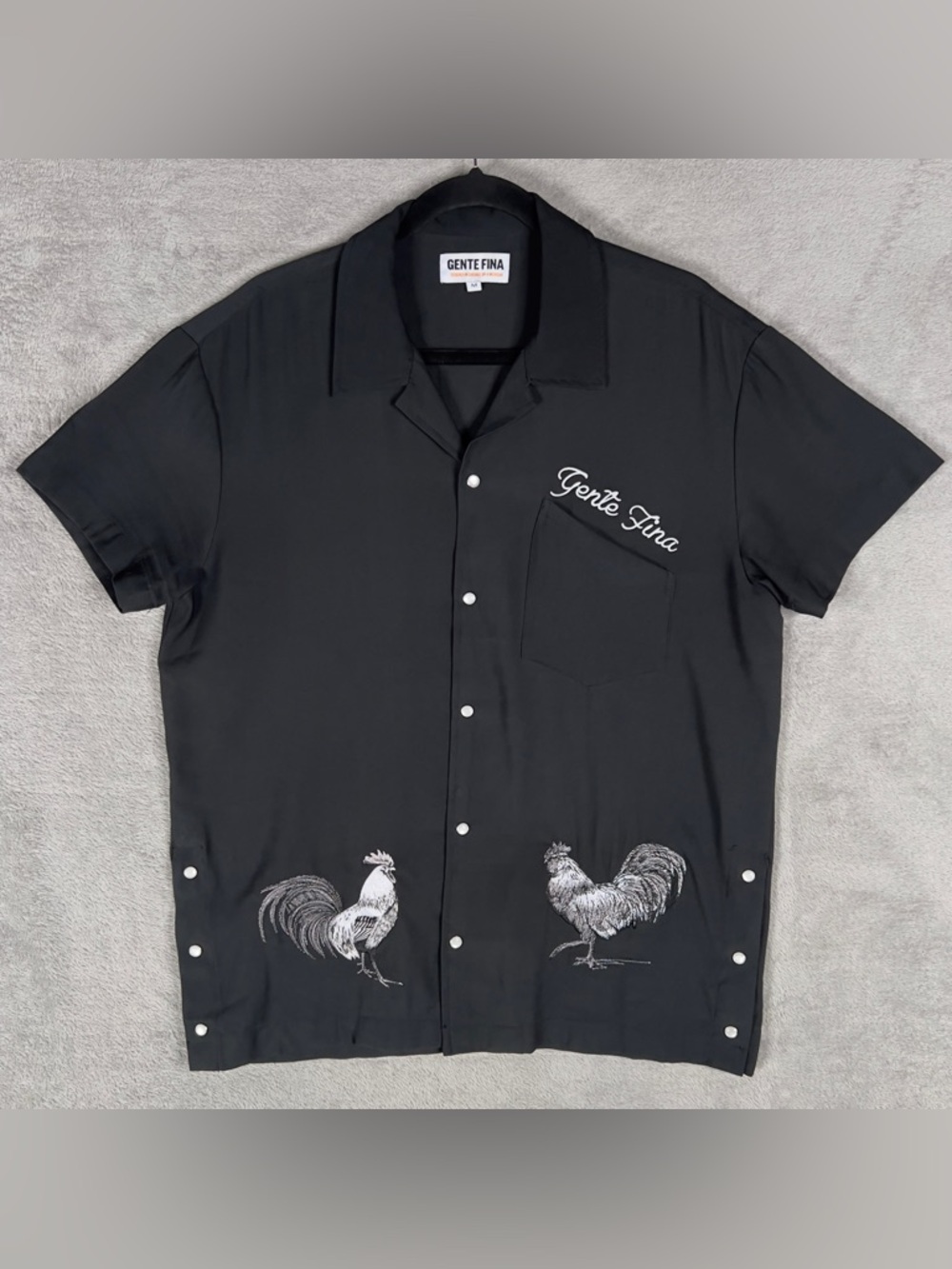 Gente Fina Roosters Black Short Sleeve Pearl Snap Button Camp Shirt Men's Medium